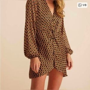 MinkPink Valentina Mini Dress Knotted Twist Front Long Sleeve